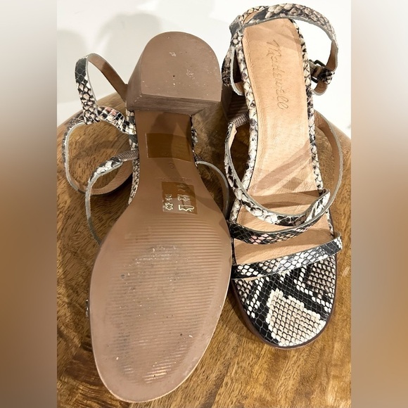 Madewell The Edie Sandal in Snake Embossed Leather 8 - Picture 8 of 11